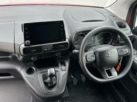 Used Citroën Berlingo 100 HP (73 kW) 2021 Red MPV