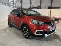 Used Renault Captur Iconic 90 HP (66 kW) 2018 Red/black SUV