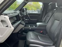 Used Land Rover Defender HSE Dynamic 404 HP (297 kW) 2023 Green SUV