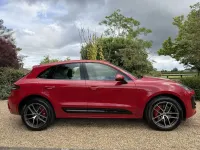 Used Porsche Macan 380 HP (279 kW) 2022 Red SUV