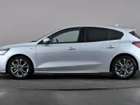 Used Ford Focus ST-Line 125 HP (91 kW) 2024 Silver Hatchback