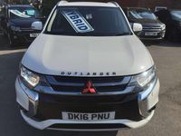 Used Mitsubishi Outlander P-HEV 2016 White Estate