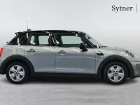 Usado Mini Cooper Classic 134 CV (98 kW) 2023 Plateado Utilitario