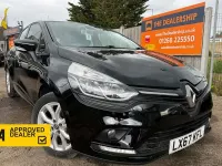 Used Renault Clio Dynamique 2017 Black Hatchback