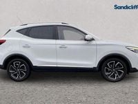 Used MG ZS Exclusive 111 HP (81 kW) 2022 Solid  arctic white Sedan