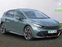 Begagnad Cupra Born e-Boost 239 kW (326 HK) 2024 Grön Halvkombi