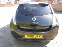 Used Nissan Leaf Tekna 80 kW (109 HP) 2016 Black Hatchback