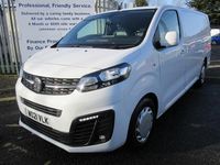 Second-hand Vauxhall Vivaro Sportive 120 CP (88 kW) 2021 Alb Monovolum