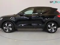 Second-hand Volvo XC40 Plus 208 CP (152 kW) 2022 Negru SUV