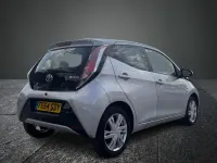 Used Toyota Aygo x-press 2014 Silver Hatchback