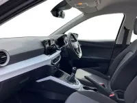 Used Seat Arona SE Technology 95 HP (69 kW) 2023 Mountain green with black roof SUV