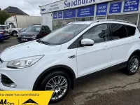 Usado Ford Kuga Titanium 140 HP (102 kW) 2014 Branco SUV