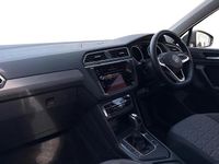 Usado VW Tiguan Life 150 HP (110 kW) 2024 Cinzento SUV