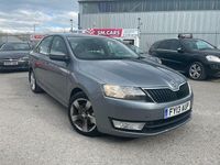 Usado Skoda Rapid Elegance 2013 Cinzento Citadino