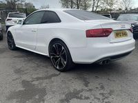 Usado Audi A5 S-Line 160 HP (117 kW) 2011 Branco Coupé