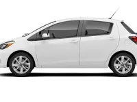 Used Toyota Yaris 101 HP (74 kW) 2016 White Hatchback