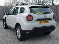 Used Dacia Duster Comfort 90 HP (66 kW) 2022 White SUV