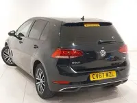 Second-hand VW Golf VII SE 110 CP (80 kW) 2017 Negru Hatchback