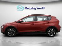Usado Hyundai Bayon SE 101 HP (74 kW) 2023 Vermelho SUV