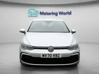 Second-hand VW Golf VIII R-line 150 CP (110 kW) 2024 Hatchback