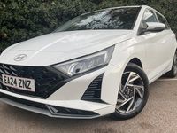 Used Hyundai i20 Advanced 101 HP (74 kW) 2024 Atlas white Hatchback