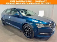 Usado Skoda Superb SE 122 CV (89 kW) 2021 Azul Familiar