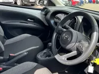 Used Toyota Aygo X PURE 72 HP (52 kW) 2023 White SUV