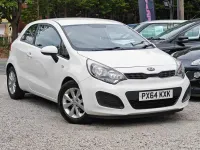 Used Kia Rio 84 HP (61 kW) 2014 White Hatchback