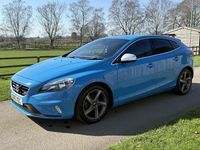 Used Volvo V40 R-Design 115 HP (84 kW) 2015 Blue Hatchback