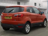 Usado Ford Ecosport Zetec 112 HP (82 kW) 2015 Vermelho SUV