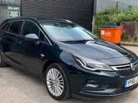 Used Vauxhall Astra Elite 136 HP (100 kW) 2016 Green Estate