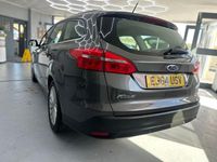 Używany Ford Focus Titanium X 120 KM (88 kW) 2014 Szary Kombi