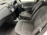Used Dacia Sandero Lauréate 71 HP (52 kW) 2018 White Hatchback