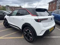 Używany Vauxhall Mokka SRi 98 kW (134 KM) 2022 Biały SUV