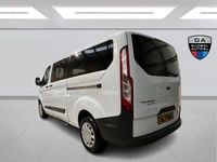 Used Ford Tourneo Zetec 105 HP (77 kW) 2017 White MPV