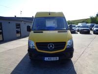 Used Mercedes Sprinter 140 HP (102 kW) 2018 Yellow Van