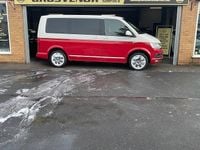 Used VW Caravelle Generation Six 204 HP (150 kW) 2016 Red MPV