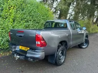 Used Toyota HiLux Active 150 HP (110 kW) 2021 Grey Pickup