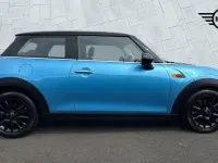 Used Mini Cooper Hatch 134 HP (98 kW) 2016 Blue Hatchback