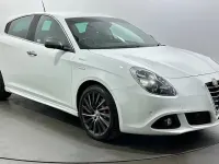 Used Alfa Romeo Giulietta Quadrifoglio Verde 170 HP (125 kW) 2015 White Hatchback
