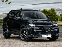 New Alfa Romeo GT Junior 145 HP (106 kW) 2026 Special solid  tortona black Hatchback