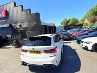 Begagnad BMW 330e M Sport 2020 Vit Kombi