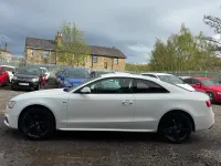Usado Audi A5 Black Edition 177 HP (130 kW) 2012 Branco Coupé