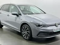 Używany VW Golf VIII Edition 131 KM (96 kW) 2023 Szary Hatchback