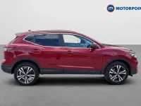 Used Nissan Qashqai N-Connecta 140 HP (102 kW) 2019 Red SUV