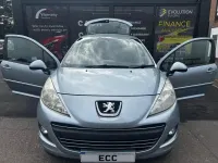 Second-hand Peugeot 207 Envy 2011 Albastru Hatchback