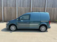 Used VW Caddy Highline 102 HP (75 kW) 2019 Green MPV
