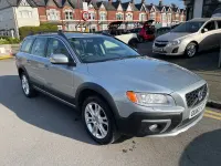 Usado Volvo XC70 SE Lux 215 CV (158 kW) 2013 Plateado Familiar