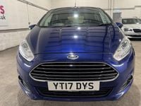 Usado Ford Fiesta Titanium 101 HP (74 kW) 2017 Azul Citadino