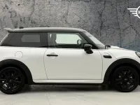 Usado Mini Cooper Hatch 134 CV (98 kW) 2024 Blanco Utilitario